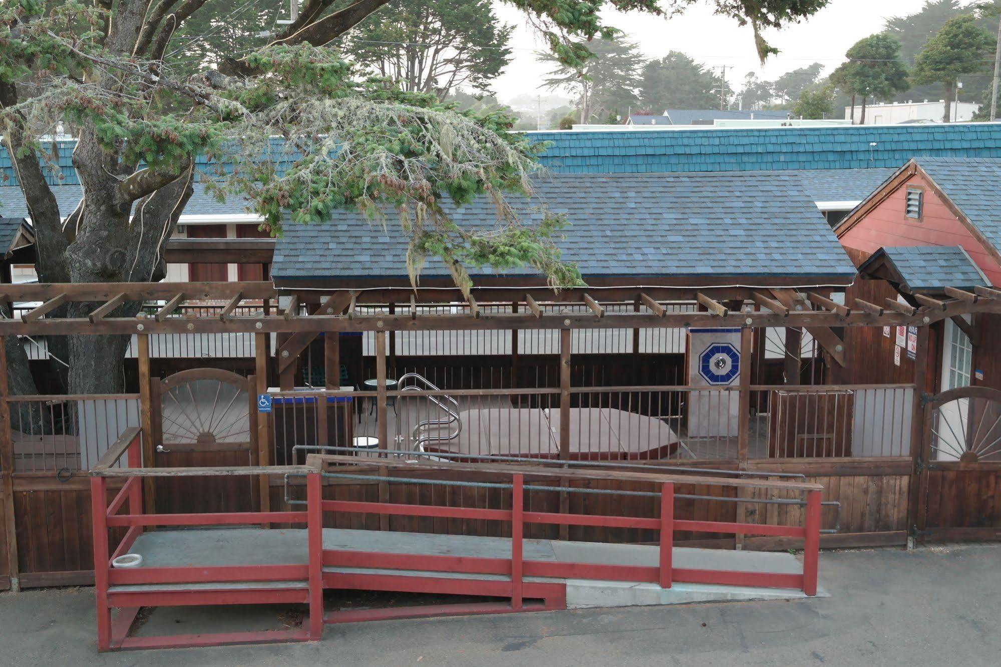 Coast And Hotel